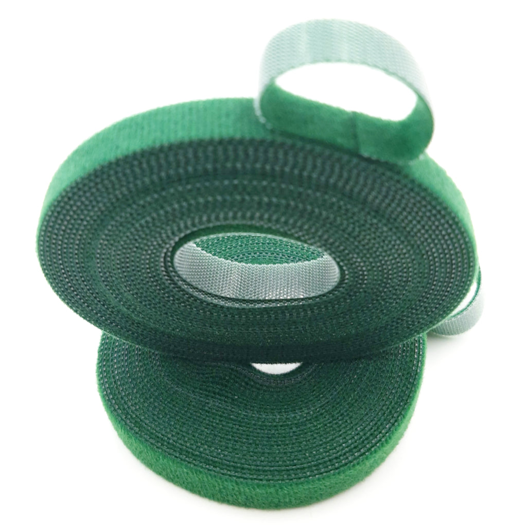 VELCRO Brand Green Hook and Loop Plant Tie Tape - Adjustable, Durable  Plastic Construction - Ideal for Staking and Training Plants - 1 Pack in  the Plant Ties department at